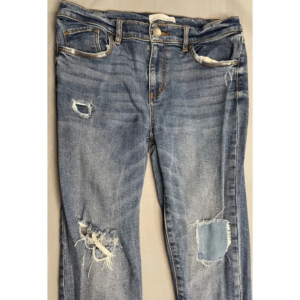 LOFT‎ Modern Straight Leg Distressed Jeans Medium Wash Raw Hem Size 6 28(26)
